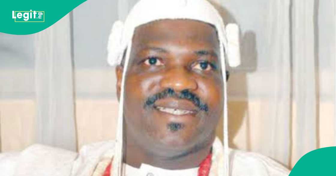 Oba Francis Olushola Alao. Oba Francis Olushola Alao.
