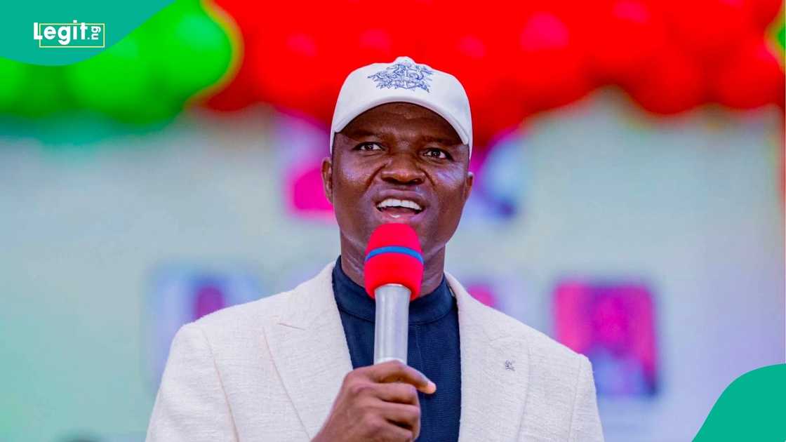 Governor Francis Nwifuru of Ebonyi state has threatened to sack any local government chairman who did not win his or her council in the 2027 general elections. Governor Francis Nwifuru of Ebonyi state has threatened to sack any local government chairman who did not win his or her council in the 2027 general elections.