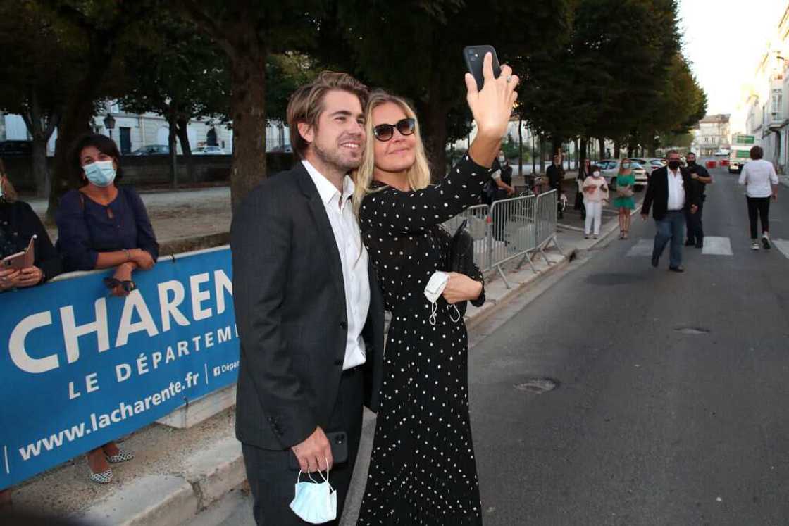 Carine Galli: biographie, femme, taille, salaire, photos Carine Galli: biographie, femme, taille, salaire, photos
