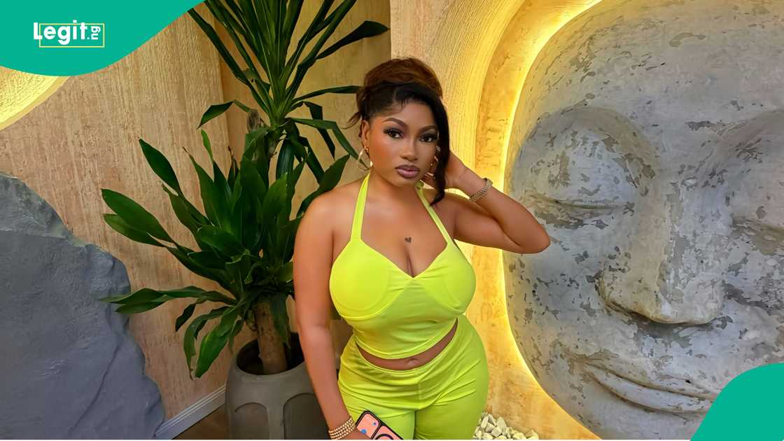 ikToker Nimmyferrari buried in Ogun state, vieo surfaces