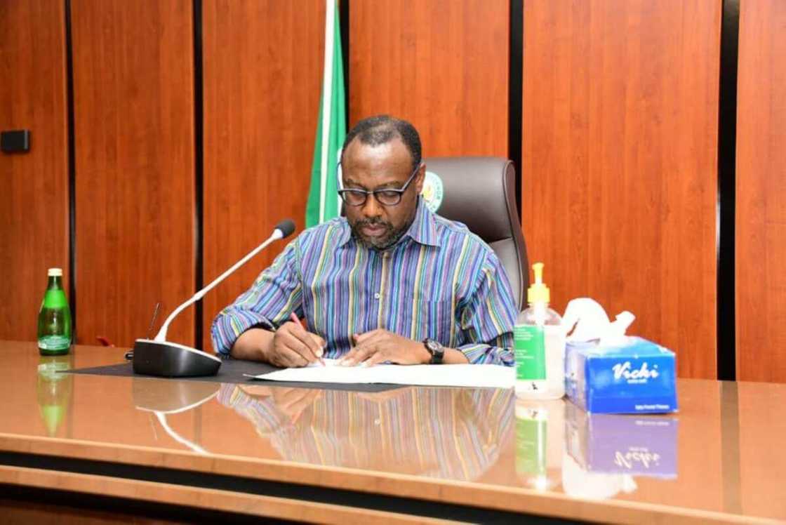 JUST IN: Armed bandits kidnap 30 villagers in Niger state community JUST IN: Armed bandits kidnap 30 villagers in Niger state community