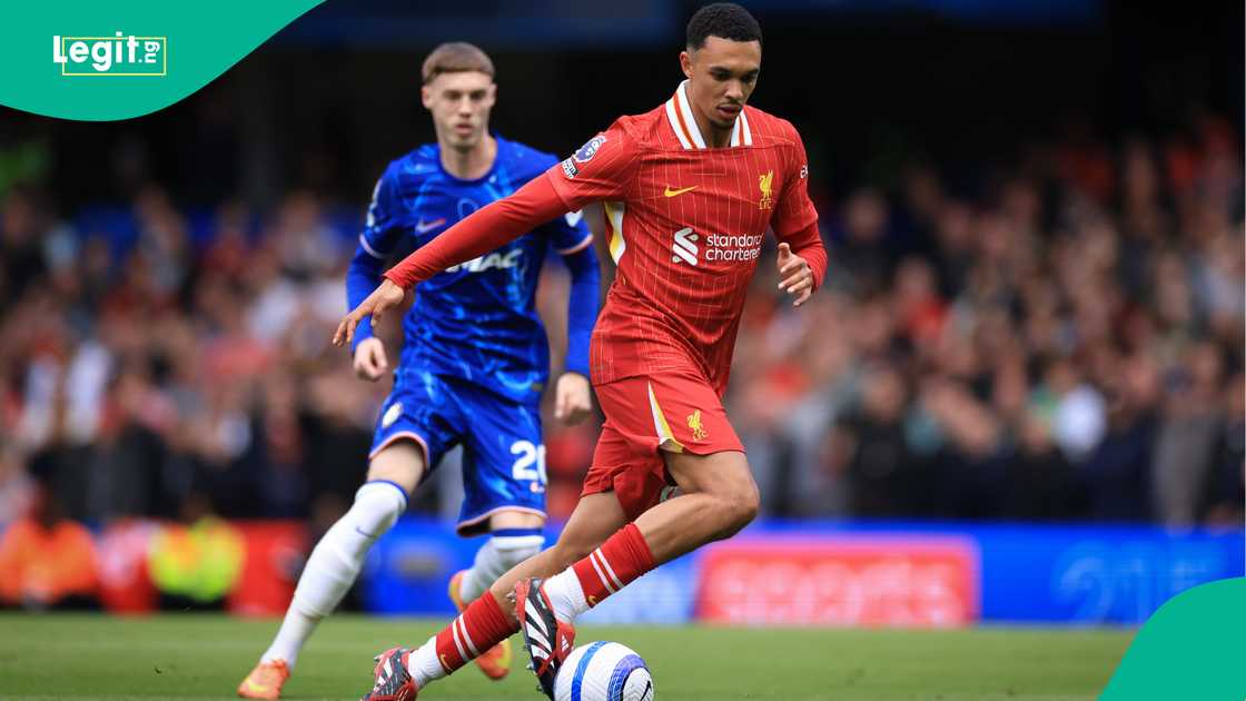 Cole Palmer, Trent Alexander-Arnold, Chelsea, Liverpool, Stamford Bridge, London, England, Premier League. Cole Palmer, Trent Alexander-Arnold, Chelsea, Liverpool, Stamford Bridge, London, England, Premier League.