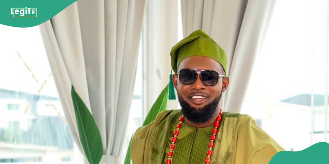 Fans pray for AY as he spends quality time with his children. Fans pray for AY as he spends quality time with his children.