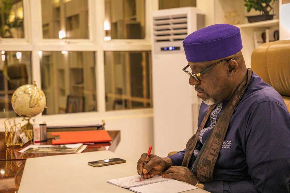 Breaking: Finally! Okorocha Declares Presidential Ambition, Joins 2023 Race Breaking: Finally! Okorocha Declares Presidential Ambition, Joins 2023 Race