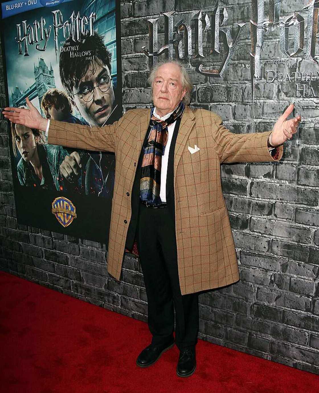 Michael Gambon height Michael Gambon height