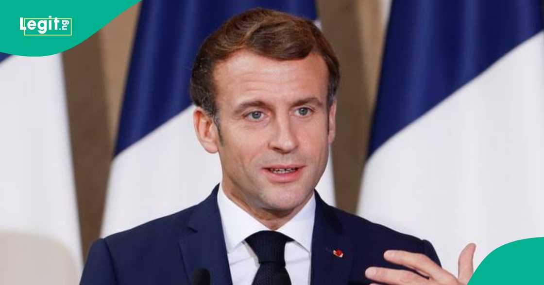 France posted guidelines for students seeking jobs abroad.