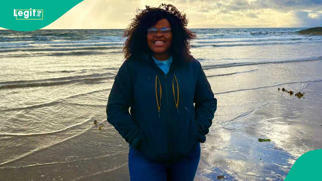 Nigerian lady blown away over poorly-written notice she found in London club, displays it online Nigerian lady blown away over poorly-written notice she found in London club, displays it online