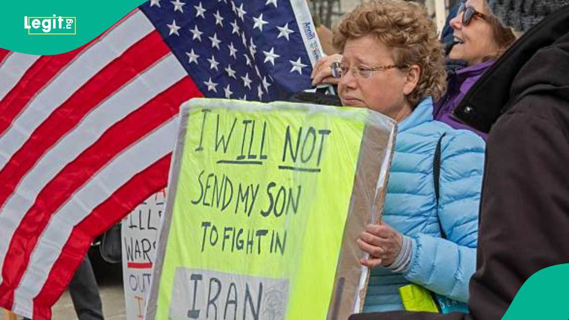 Zanga zangar adawa da yakin Iran a Amurka. Zanga zangar adawa da yakin Iran a Amurka.