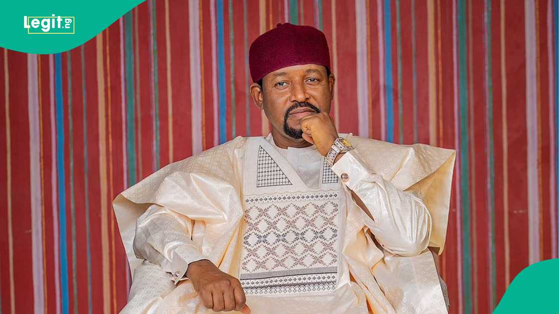 Yakubu Mohammed ya kasance mawaki kuma fitaccen jarumi a Kannywood. Yakubu Mohammed ya kasance mawaki kuma fitaccen jarumi a Kannywood.