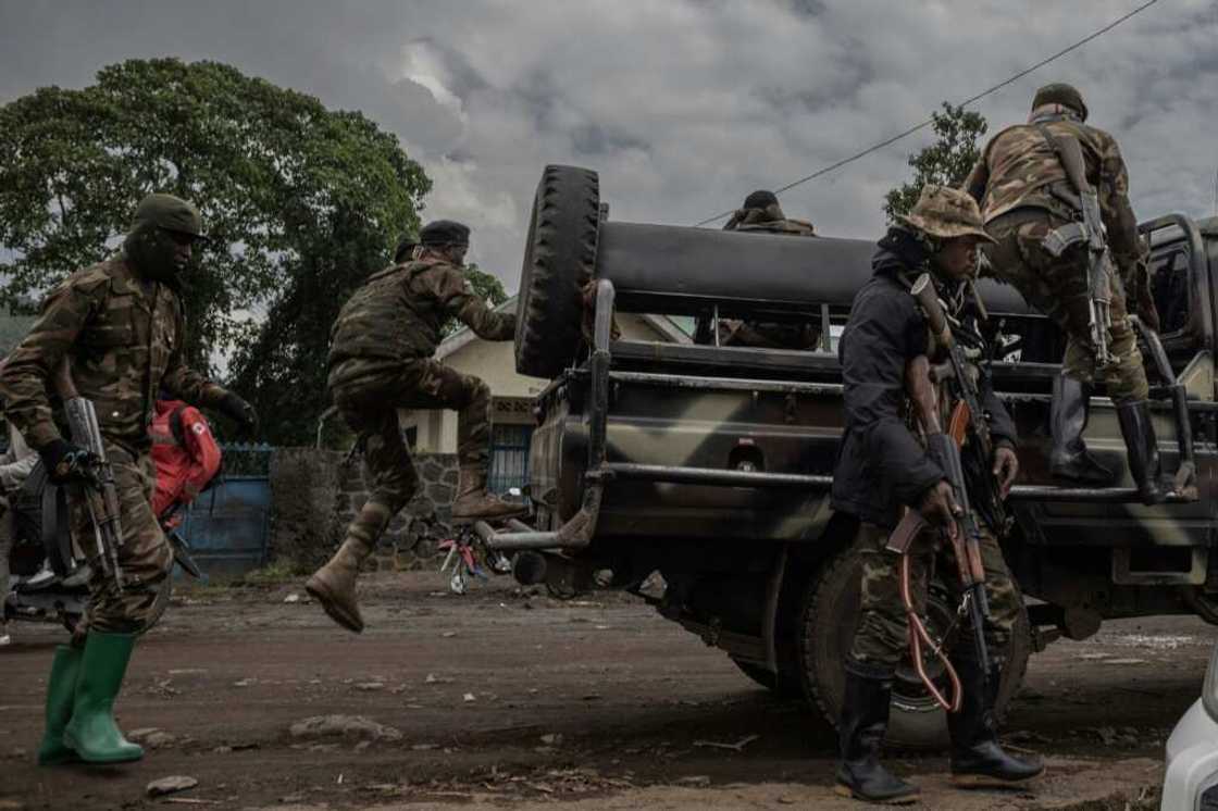 An AFP reporter on the edge of the city saw an army tank and lorry loaded with munitions heading towards the combat zone