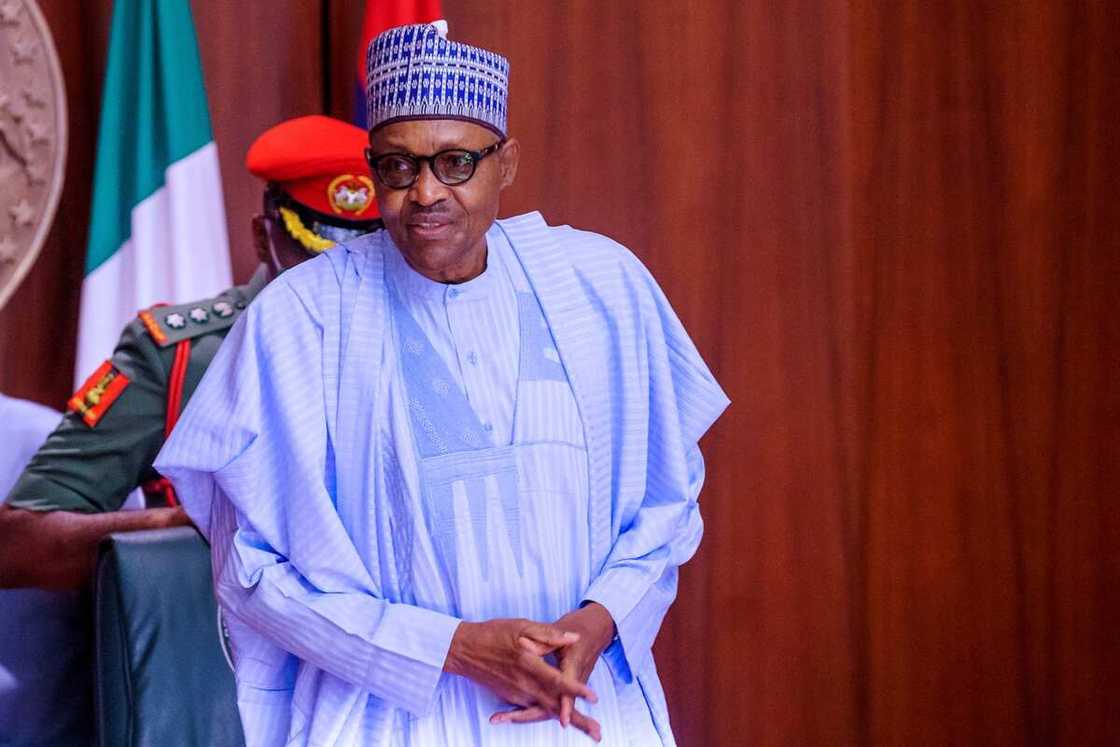 Buhari ya jagoranci zaman majalisar zartarwa a fadar Aso Rock
Hoto daga fadar shugaban kasa @Buharisallau1 Buhari ya jagoranci zaman majalisar zartarwa a fadar Aso Rock
Hoto daga fadar shugaban kasa @Buharisallau1