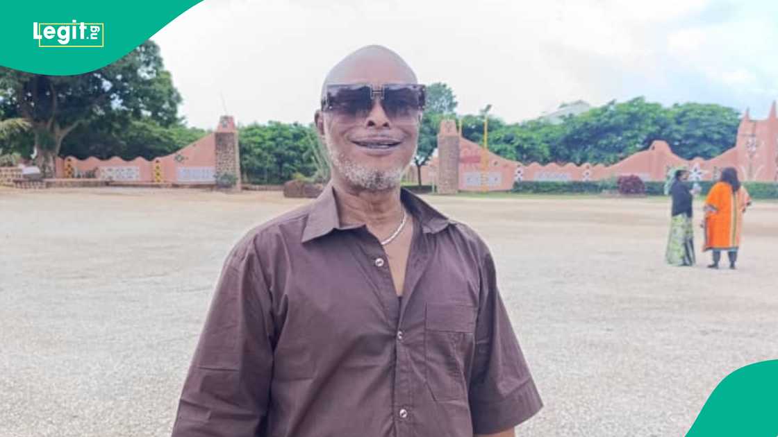 Tony Akposheri shares heartwarming video visiting veteran actor Clarus from New Masquerade, sparking nostalgia and emotional reactions from fans online. Tony Akposheri shares heartwarming video visiting veteran actor Clarus from New Masquerade, sparking nostalgia and emotional reactions from fans online.