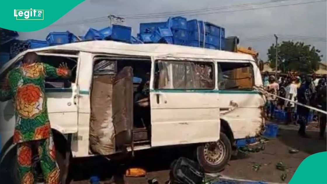 There was a fresh accident on Lagos-Ibadan Expressway days after Anthony Joshua's vehicles crash and two of his foreign friends died. There was a fresh accident on Lagos-Ibadan Expressway days after Anthony Joshua's vehicles crash and two of his foreign friends died.