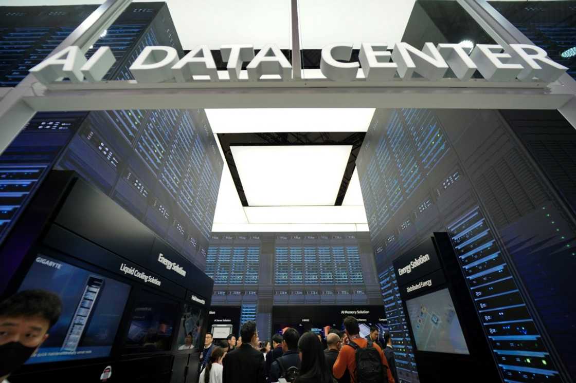 AI depends entirely on data centers that consume huge amounts of electricity AI depends entirely on data centers that consume huge amounts of electricity