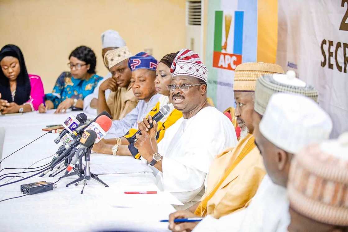 APC tayi watsi da Gaidom, ta tabbatar da shugabancin Ajimobi APC tayi watsi da Gaidom, ta tabbatar da shugabancin Ajimobi