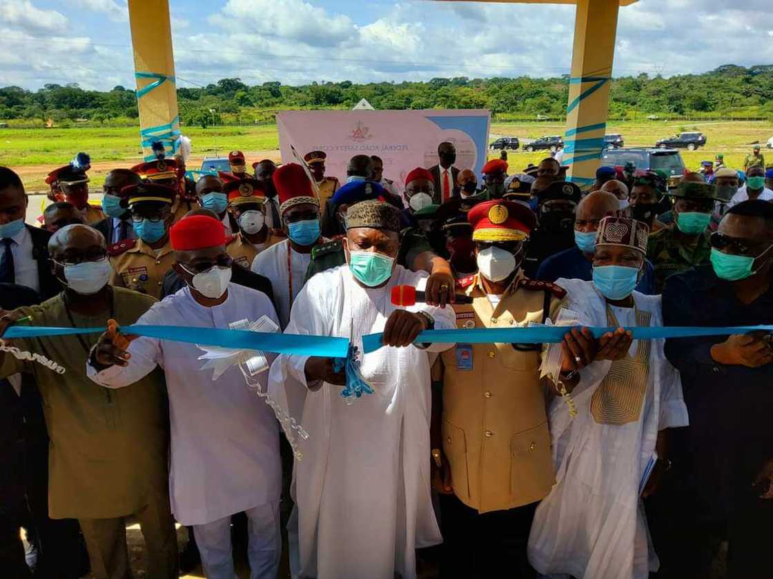 FG, South East governors, others commend Ugwuanyi’s support for FRSC Academy