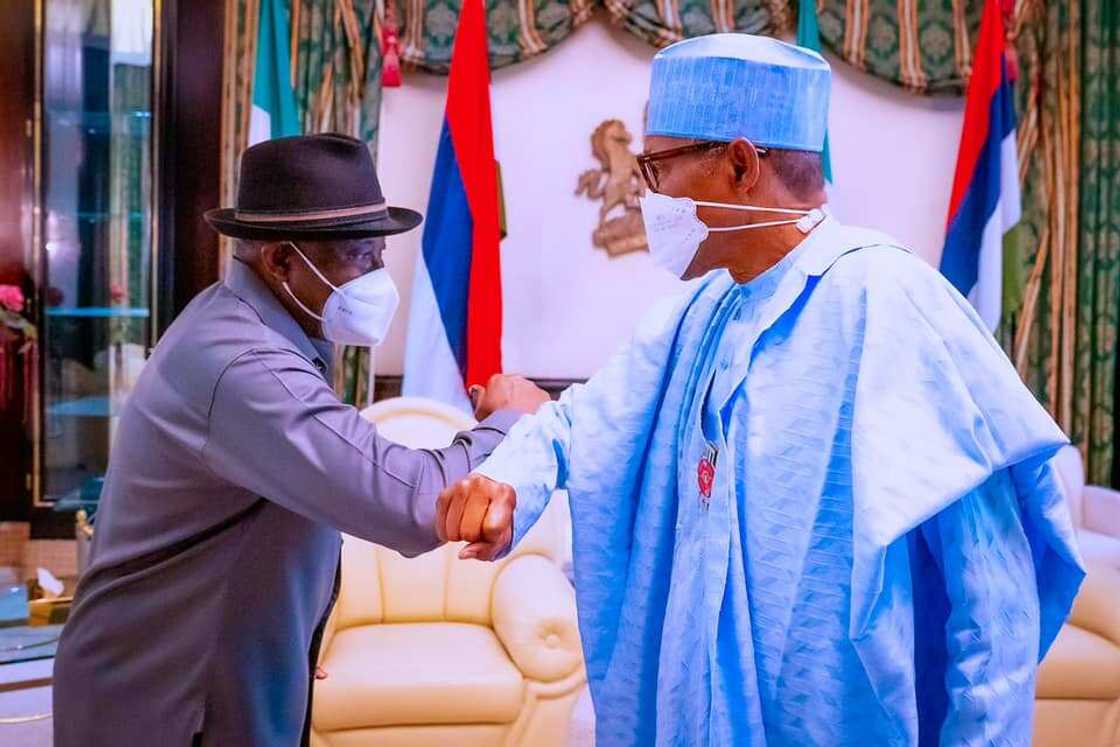 Jonathan da Buhari Jonathan da Buhari