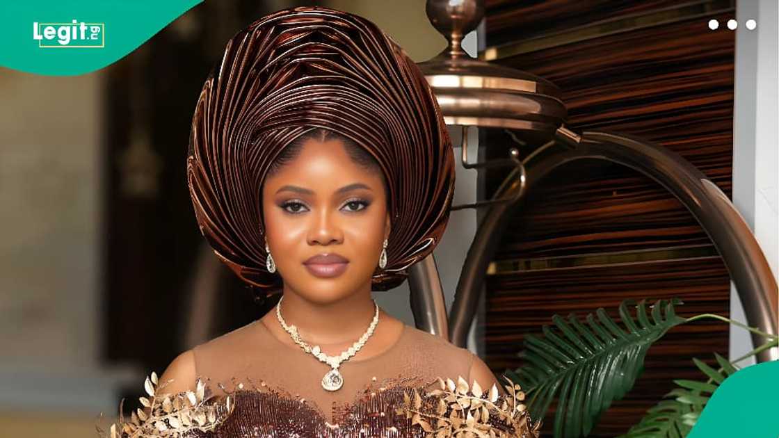 Man warns his sister's husband to never lay hands on her. Man warns his sister's husband to never lay hands on her.