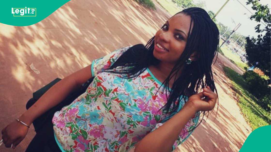 Nigerian lady emotional as she mourns Alexx Ekubo.