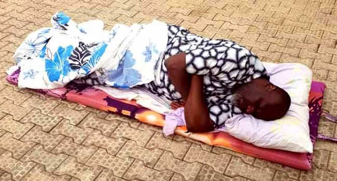 'Yan sanda sun samu izinin tsare Dino Melaye na kwanaki 14 'Yan sanda sun samu izinin tsare Dino Melaye na kwanaki 14