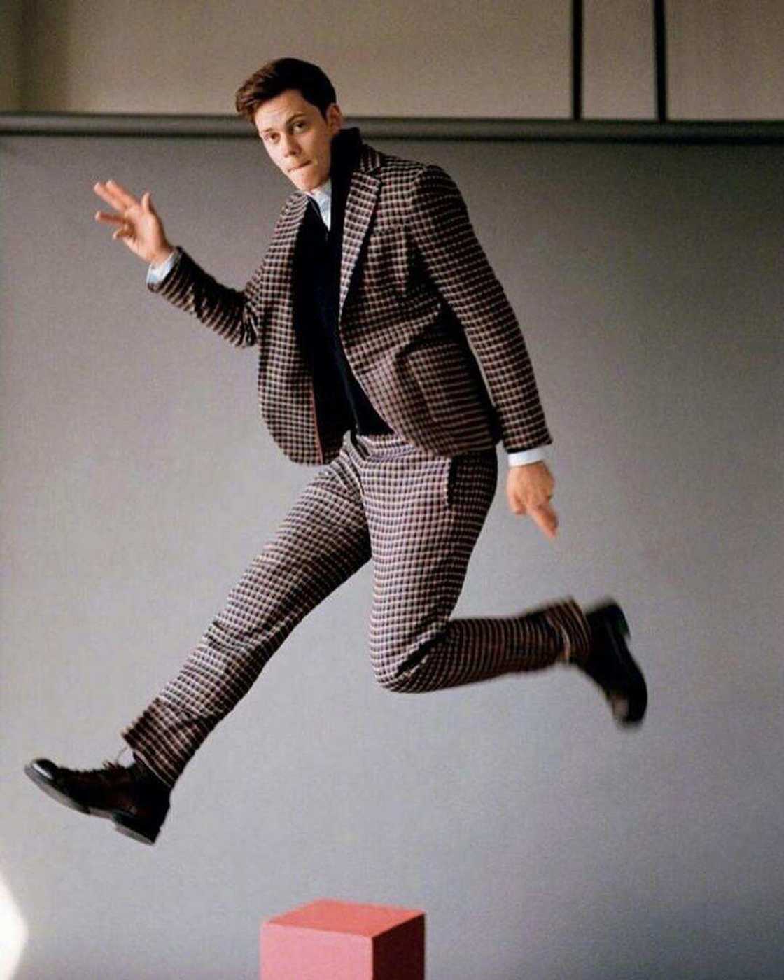 Bill Skarsgård height Bill Skarsgård height