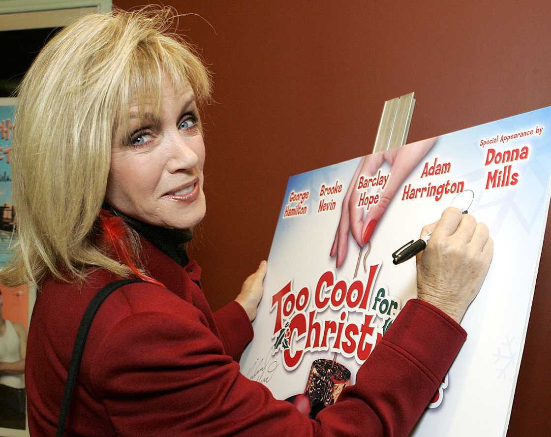Donna Mills at Regent Showcase Theater Donna Mills at Regent Showcase Theater