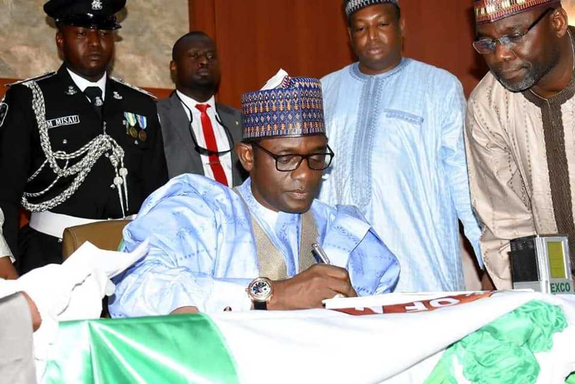 APC vows to punish aggrieved members, sends warning APC vows to punish aggrieved members, sends warning