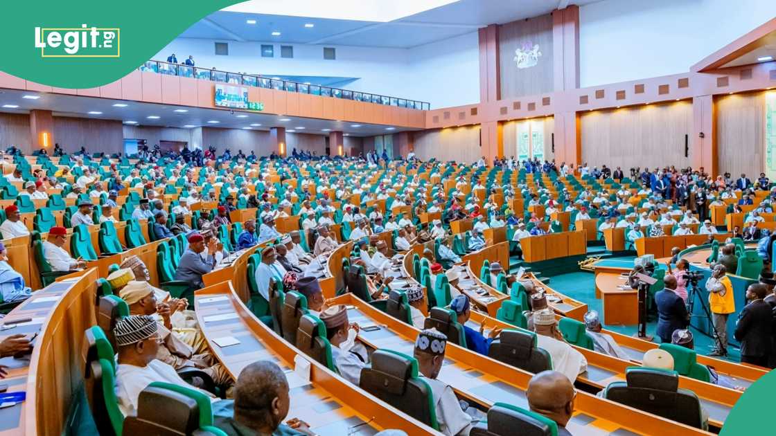 PDP chieftain reacts as Delta Assembly Speaker, 21 lawmakers dump party for APC PDP chieftain reacts as Delta Assembly Speaker, 21 lawmakers dump party for APC