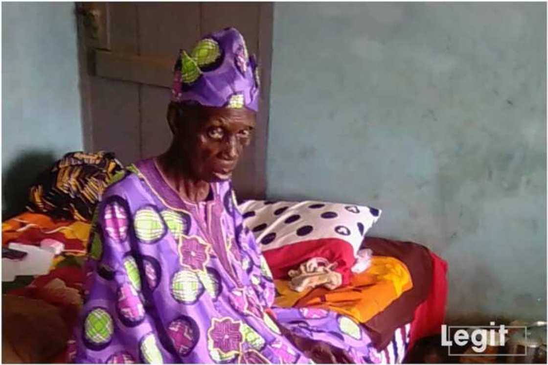 Samuel Durodola Afolabi: Oldest monarch in Oyo dies aged 141 Samuel Durodola Afolabi: Oldest monarch in Oyo dies aged 141