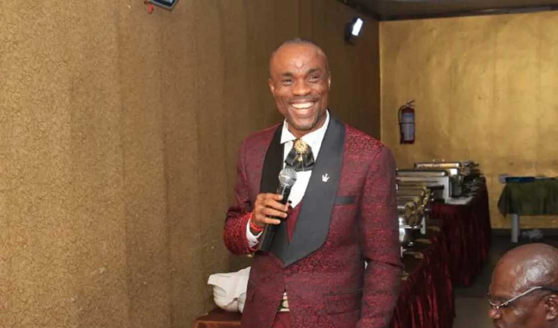 2023: Farfesan Jami'ar Najeriya Ya Shiga Jerin Masu Ɗare Wa Kujerar Buhari a Jam'iyyar APC 2023: Farfesan Jami'ar Najeriya Ya Shiga Jerin Masu Ɗare Wa Kujerar Buhari a Jam'iyyar APC