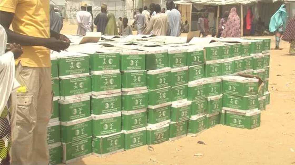 Borno IDPs receives food items from Saudi government