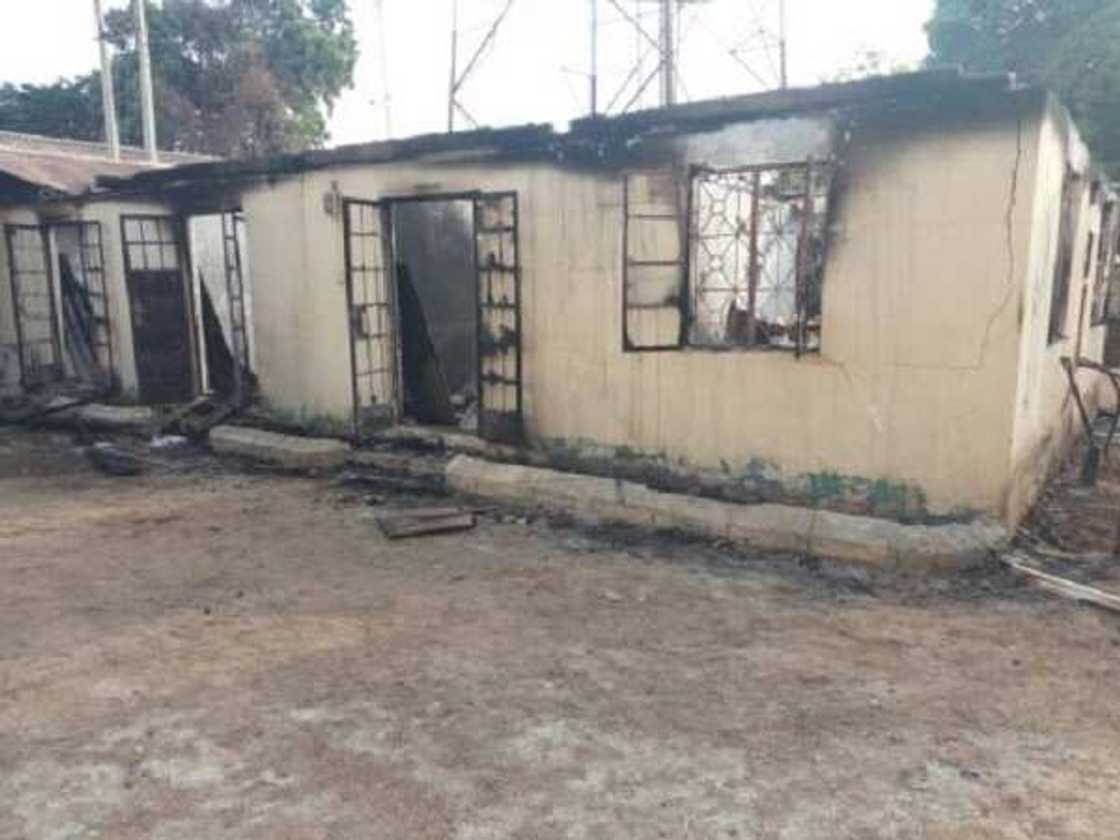 Gobara ta babbake gidan rediyon 'Freedom' Gobara ta babbake gidan rediyon 'Freedom'