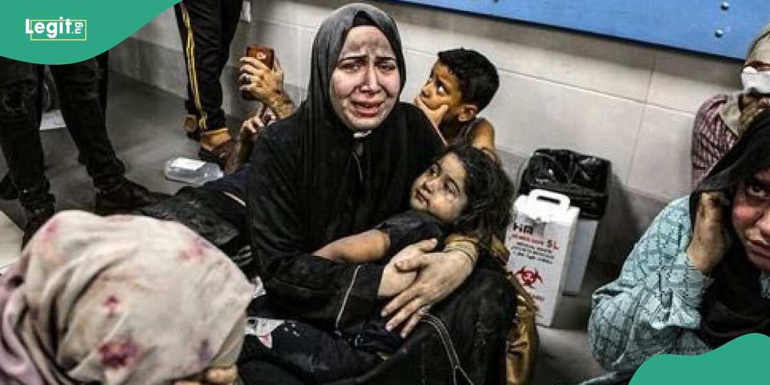 Israel kills 500 in Gazza hospital Israel kills 500 in Gazza hospital