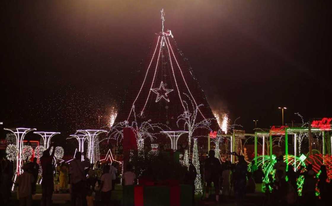 Coca-Cola Puts on a Magical Christmas Display in Lagos! Coca-Cola Puts on a Magical Christmas Display in Lagos!