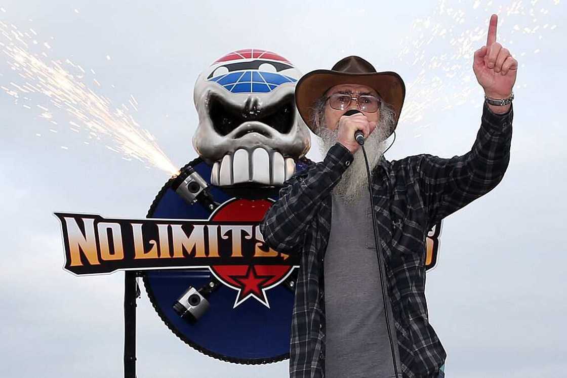 Si Robertson military career Si Robertson military career
