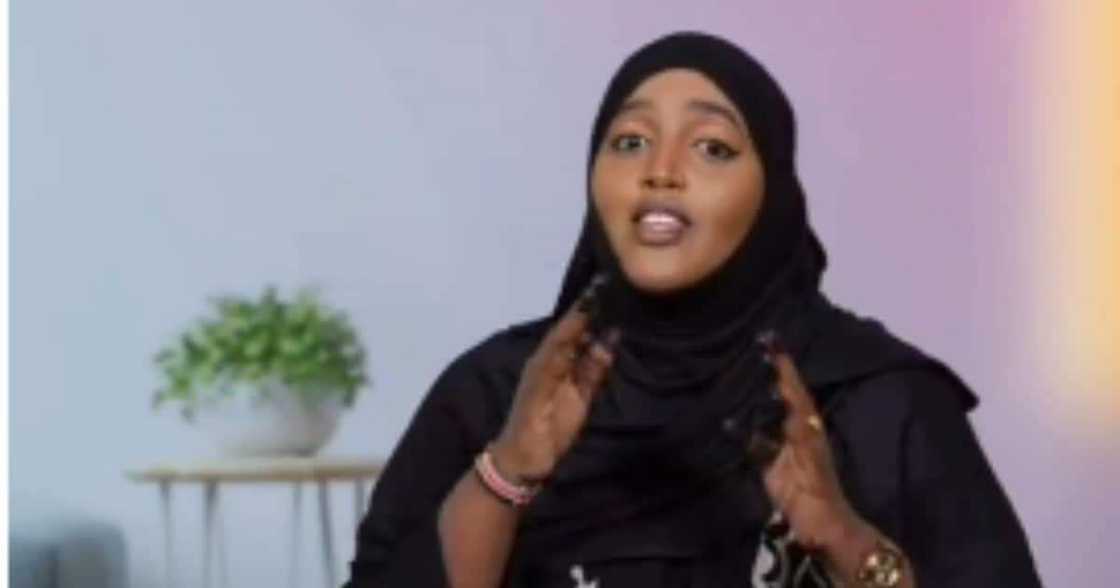 The Kenyan woman asked women to stop fighting each other of men. Photo: @nps254/TikTok. The Kenyan woman asked women to stop fighting each other of men. Photo: @nps254/TikTok.