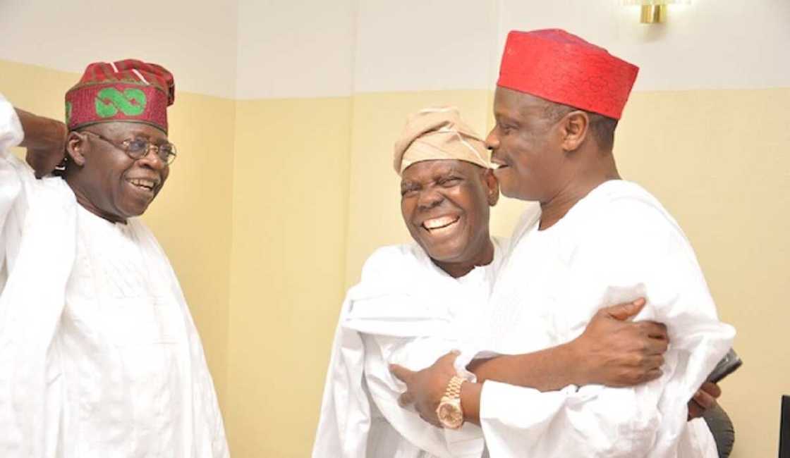 Tinubu ya yi wa Kwakwaso ta'aziyyar rasuwar mahaifinsa Tinubu ya yi wa Kwakwaso ta'aziyyar rasuwar mahaifinsa