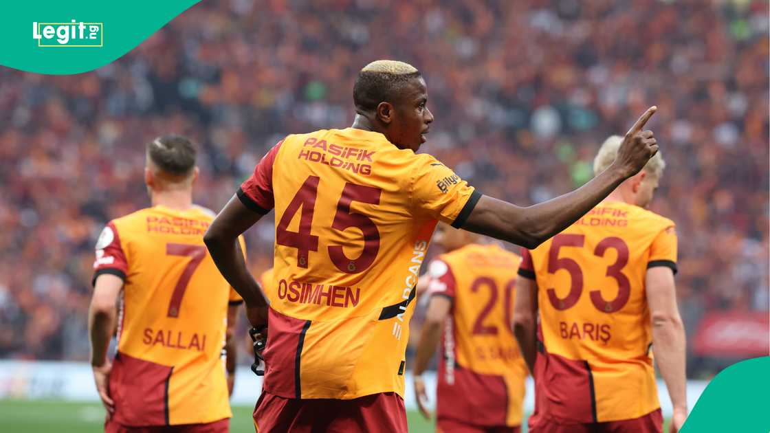 Rolland Sallai, Victor Osimhen, Gabriel Sara, Baris Alper Yilmaz, Galatasaray, Kayserispor, Rams Park, Istanbul, Turkiye, Super Lig. Rolland Sallai, Victor Osimhen, Gabriel Sara, Baris Alper Yilmaz, Galatasaray, Kayserispor, Rams Park, Istanbul, Turkiye, Super Lig.