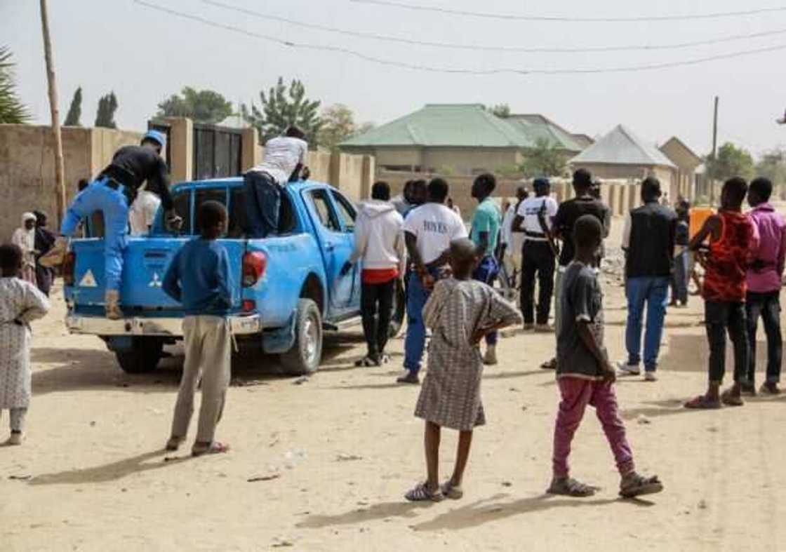 Yanzu-yanzu: 'Yan Boko Haram sun kai hari Dapchi suna kona gidaje Yanzu-yanzu: 'Yan Boko Haram sun kai hari Dapchi suna kona gidaje