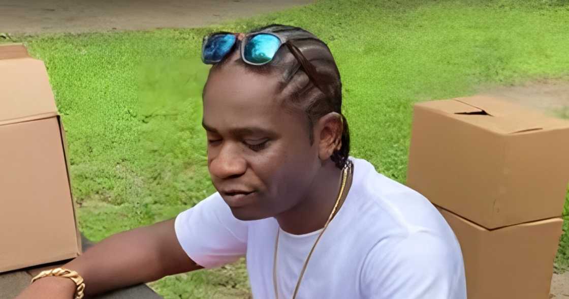 Speed Darlington warns fans about sending comments. Speed Darlington warns fans about sending comments.