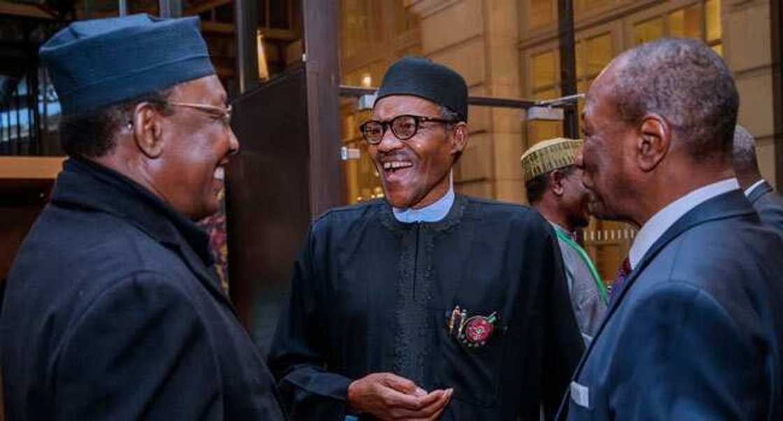 Buhari ya ci abinci tare da shugabannnin duniya a kasar Faransa, Hotuna Buhari ya ci abinci tare da shugabannnin duniya a kasar Faransa, Hotuna