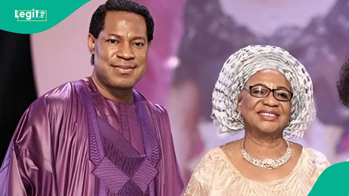 "She rests in the bosom of the Lord": Pastor Chris Oyakhilome loses his mother "She rests in the bosom of the Lord": Pastor Chris Oyakhilome loses his mother