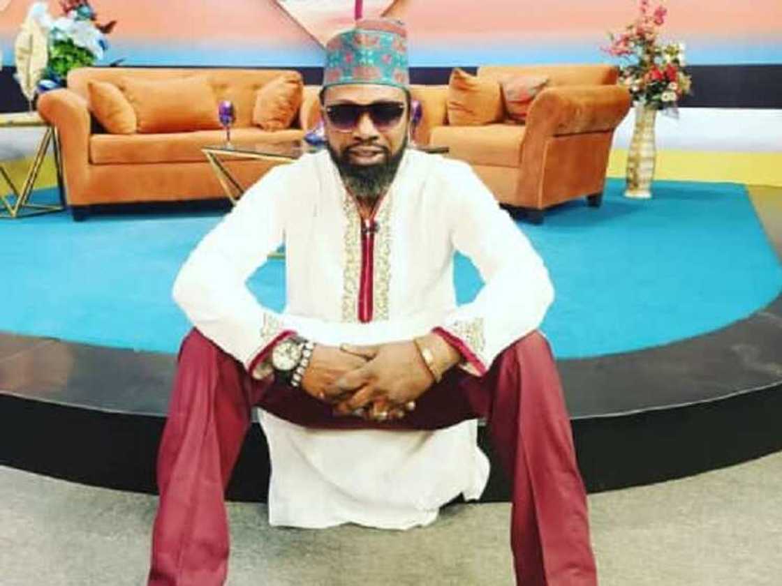 TY Shaban ya gasgata maganar Naziru, ya bukaci ya rantse bai taba neman wata jaruma da lalata ba TY Shaban ya gasgata maganar Naziru, ya bukaci ya rantse bai taba neman wata jaruma da lalata ba