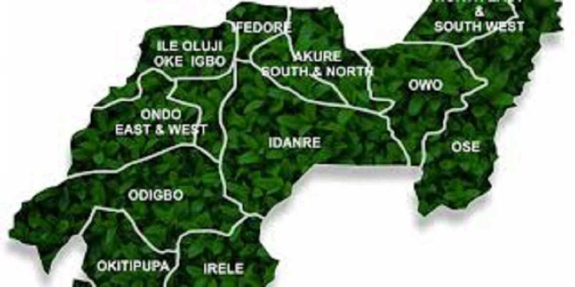 Fusatattun matasa sun kori basarake daga fadarsa bayan kashe dan sanda a yankin Fusatattun matasa sun kori basarake daga fadarsa bayan kashe dan sanda a yankin