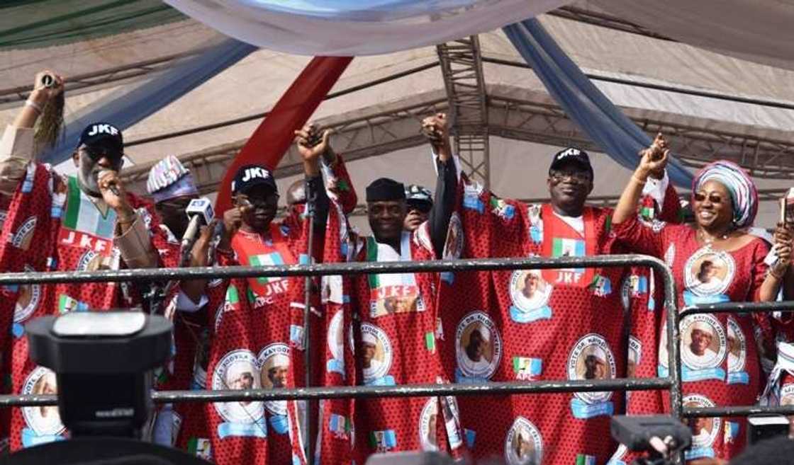 Farfesa Yemi Osinbajo Farfesa Yemi Osinbajo