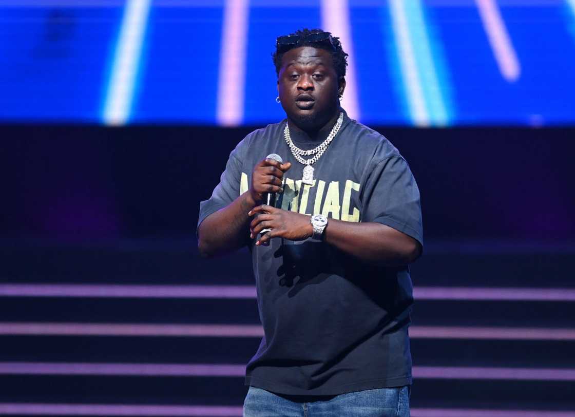 Recording artist Wande Coal performs onstage during The 16th Headies Awards at Cobb Energy Performing Arts Centre in Atlanta Recording artist Wande Coal performs onstage during The 16th Headies Awards at Cobb Energy Performing Arts Centre in Atlanta