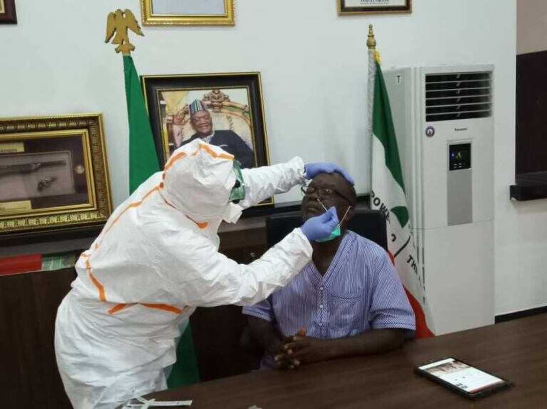 Coronavirus: An fitar da sakamakon gwajin Gwamna Ortom Coronavirus: An fitar da sakamakon gwajin Gwamna Ortom