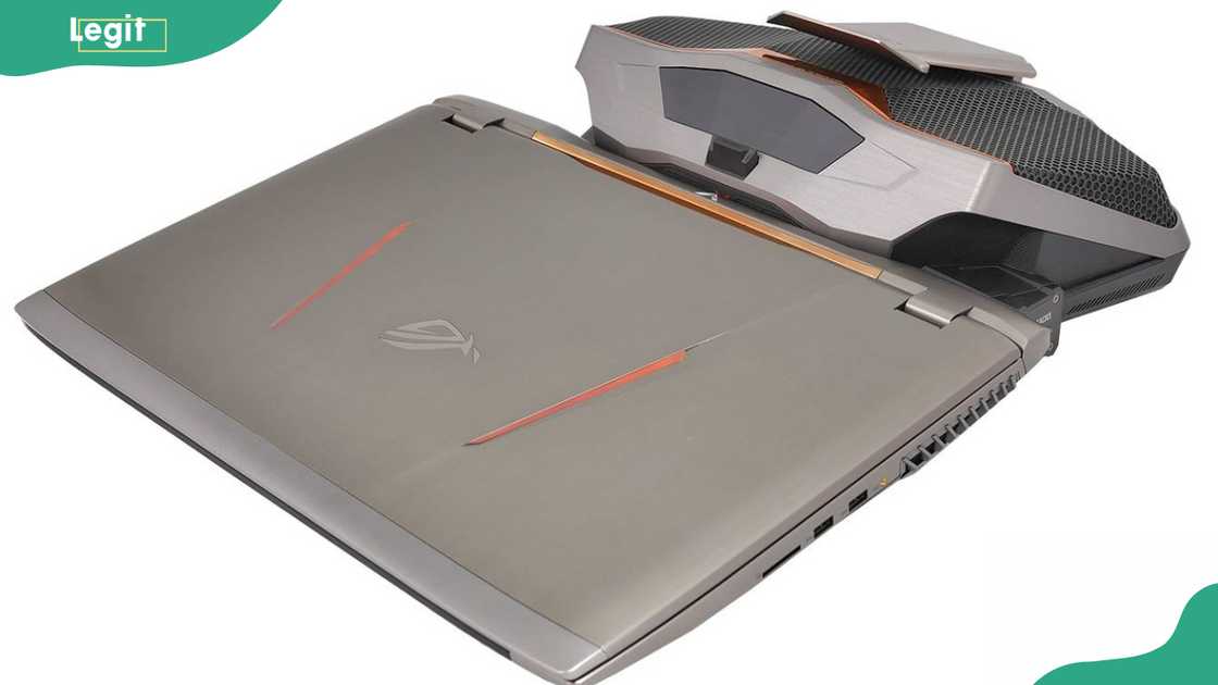 Asus ROG GX800VH laptop Asus ROG GX800VH laptop