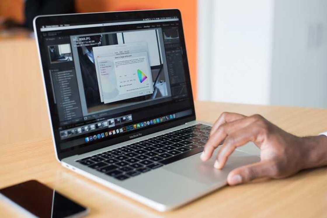 What is data entry: job description and required skills What is data entry: job description and required skills