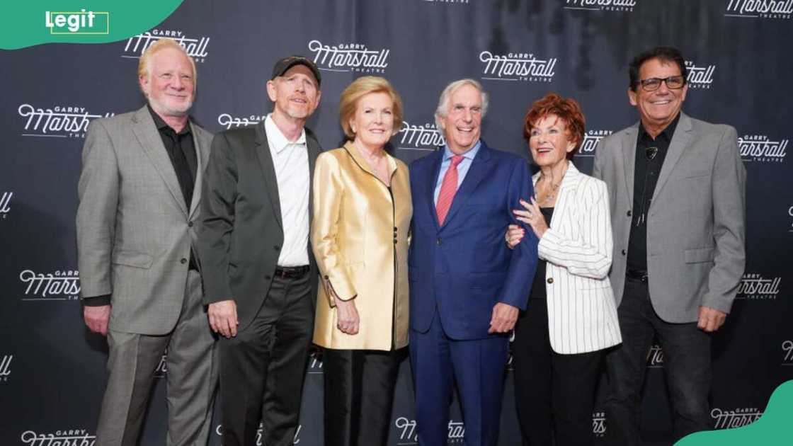 Don Most, Ron Howard, Barbara Marshall, Henry Winkler, Marion Ross and Anson Williams Don Most, Ron Howard, Barbara Marshall, Henry Winkler, Marion Ross and Anson Williams